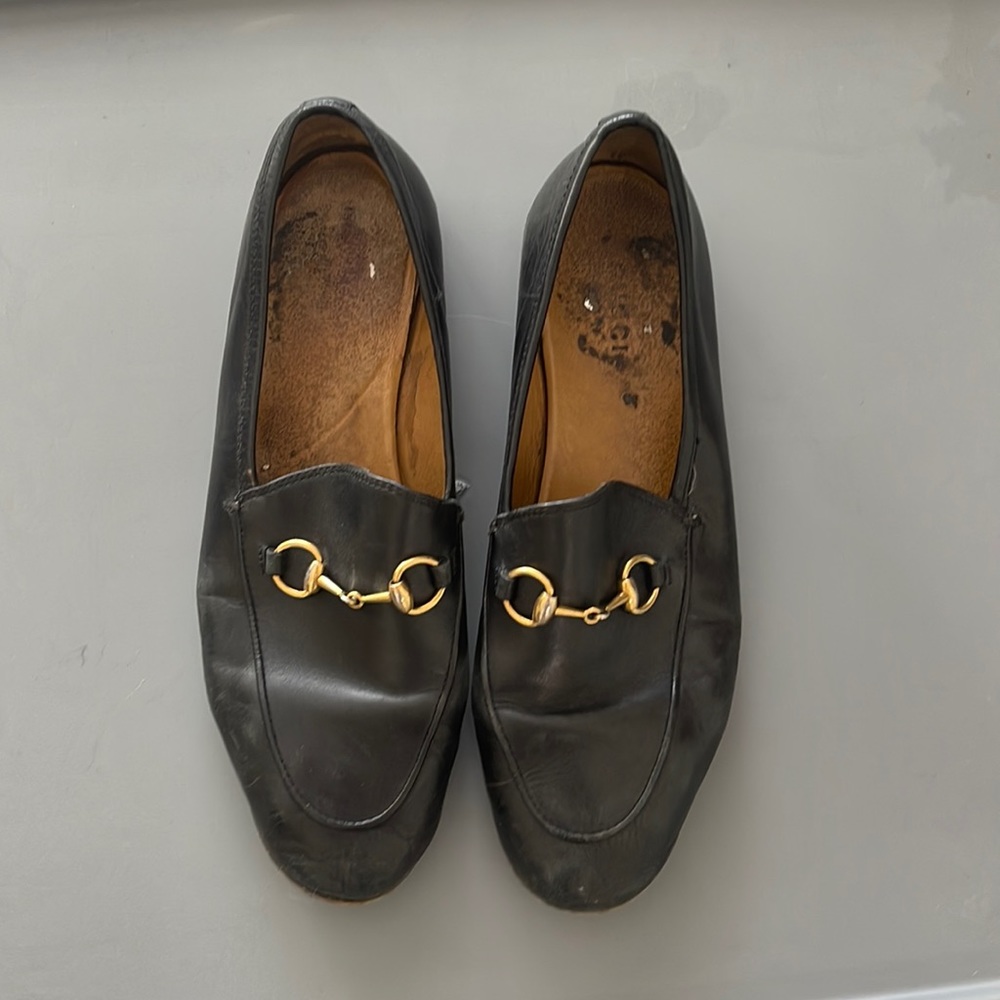 Gucci Jordaan Black Leather Loafers with Gold Hardware